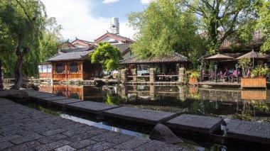 复兴亚洲拟折让约39.1%配发合共8亿股 净筹约2220万港元